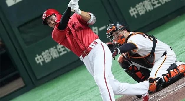 カープ中村奨成、巨人横川から8号同点ホームラン！通算10号弾は値千金の一発！！
