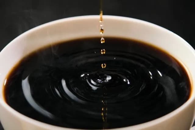 コーヒー一杯500円とかするレストランって