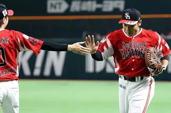 「自分から言ってきたので」　ソフトバンク小久保監督、近藤健介は直訴の右翼守備　柳田悠岐復帰でDHを譲る　「残り9試合でどう起用していくか」