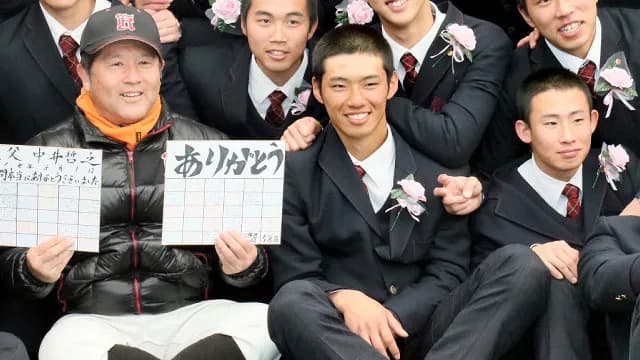 カープ中村奨成の広陵時代「俺のために太鼓を叩け！その分、俺が打ってやる！」補欠は“敗者”ではない【再掲】