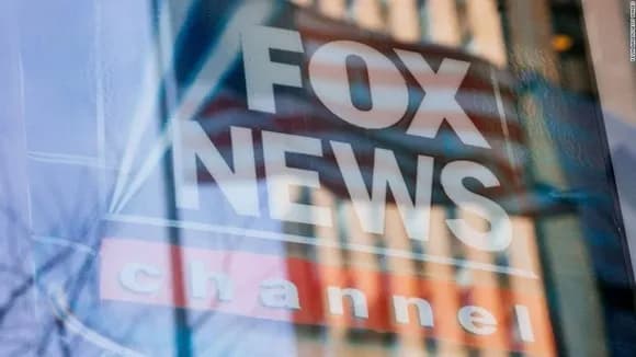 【画像】FOXニュース司会者「ホームレスや社会的弱者は強制的に薬注射して、◯したほうがいい」
