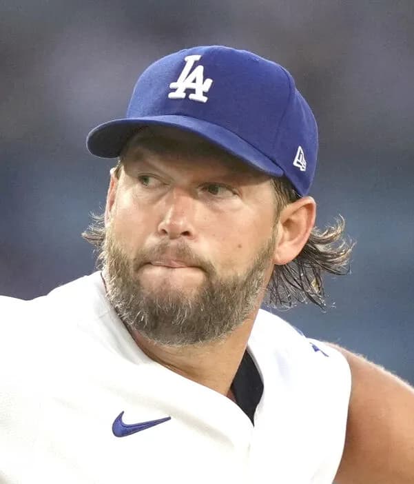 カーショウ「ポストシーズンは自分がリリーフする」馬鹿ども「うおおおおおお」