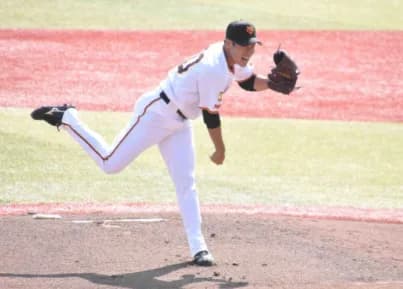 藤大亮が現役最終登板で有終の美　１４０キロ直球で元同僚の大下から空振り三振