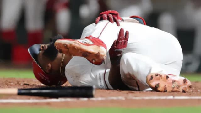 カープファビアン＆高太一は骨折ではなく打撲と診断。自打球＆打球直撃も最悪の事態は回避