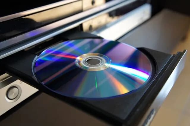 Blu-rayがあっという間に消滅してしまった理由