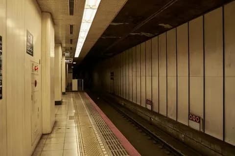 【悲報】地下鉄サーフィンした少女２名、死亡してしまう