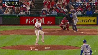 ドジャース、7回表１アウト二三塁からキケ・ヘルナンデスの内野ゴロでテオスカー・ヘルナンデスがホームに生還し先制！！！！！！！！！！！！