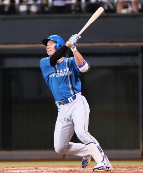 【日本ハム】有観客紅白戦に２日間で約３万人！　３ランの松本剛「選手のモチベーション高く保てている」