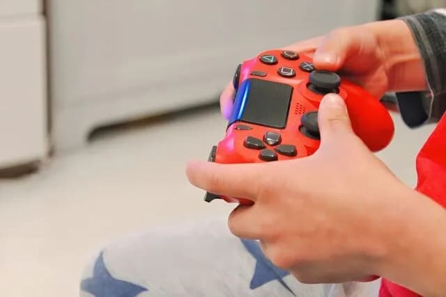 連休に一人でゲームをやっている時の寂しさ