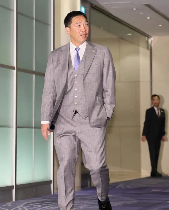 巨人・阿部慎之助監督がオーナー報告　ヤンキース流メンタルケアの話題も「誹謗中傷が多い。ジャッジは（心が）晴れた感じがあったみたい」