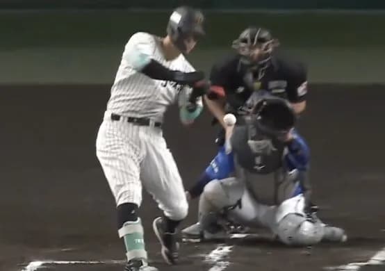 佐藤輝明、先制のタイムリーツーベースwwwwwwwwwwwww