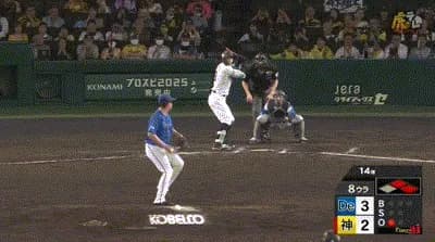 【セCSFinal2回戦】阪神、８回裏１アウト一二塁から佐藤輝明のタイムリーで同点に追いつく！！！！！！！！！！！！！！！！！