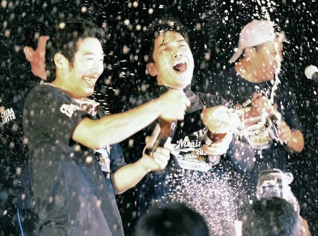 【ロッテ】西岡剛氏1軍コーチとして入閣　サブロー新監督と10年日本一師弟コンビ　16年ぶり古巣復帰