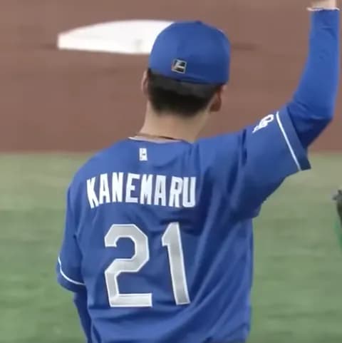 【悲報】 中日ドラ1金丸さん、やべえ守備に呆然