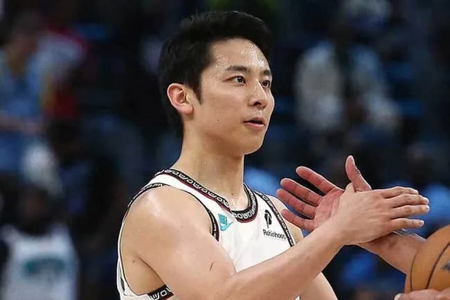 【悲報】NBAの河村くん、契約解除