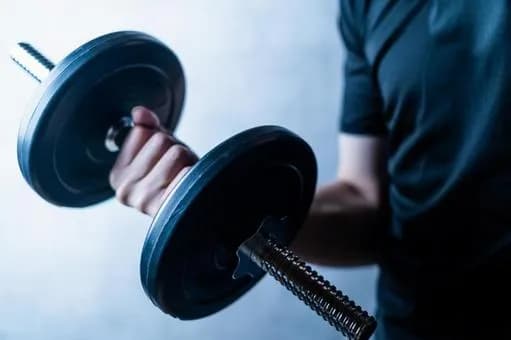 【急募】筋トレ始めたんやがみんなどうやってメニュー立ててるんや？ｗｗｗｗｗｗｗｗｗｗｗｗｗｗｗｗ