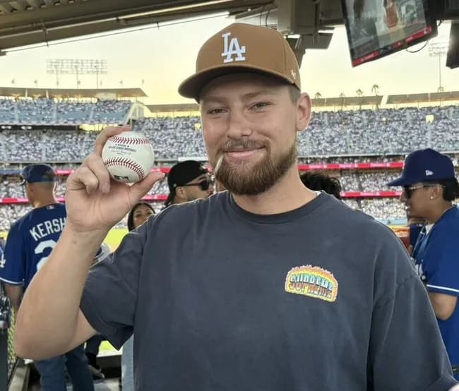 大谷のホームランボールをキャッチしたのはランディ・ジョンソン「まだ手が震えてる」