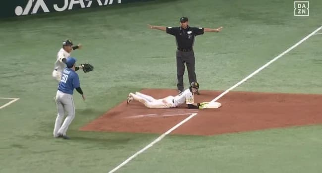 審判さん、CSでとんでもない判定をしてしまう