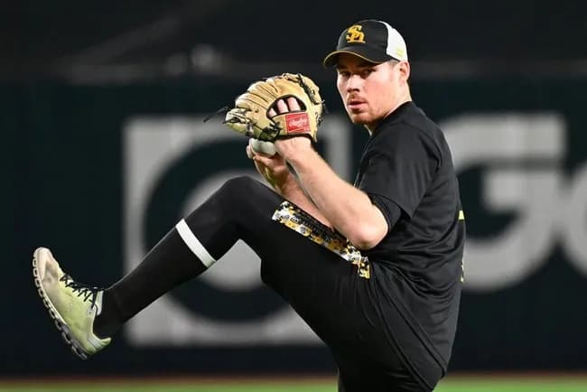 SBスチュワート（2年15億円）、帰国