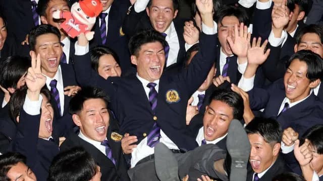 カープドラ5赤木晴哉！191cm最速153キロ！佛教大の本格派右腕！【ドラフト会議2025】