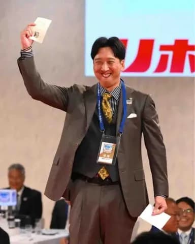 阪神　立石正広を１位指名！３球団競合で藤川監督が残りクジ引き当てる　右腕でガッツポーズ「未来が明るくなりました」