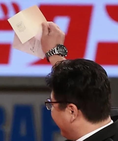 真中監督ガッツポドラフトから10年経つという事実