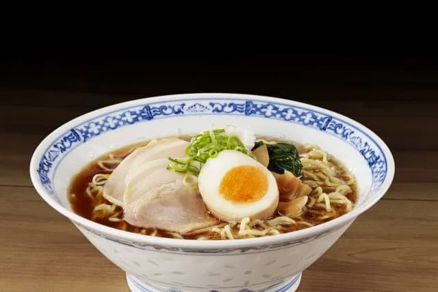 家で醤油ラーメンのスープを簡単に作るとしたらどうすればええんや？