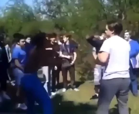 【動画】　イキリ陰キャさん、陽キャの圧倒的武力を体感し涙目敗走するｗｗｗｗｗｗｗ