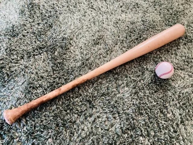 硬式野球用バットの重さ←これ