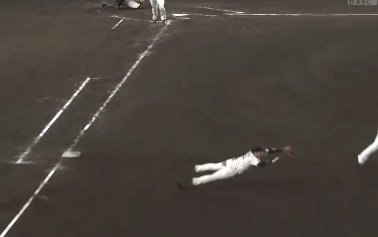 【8回表】大山悠輔、超絶ファインプレーで石井大智と阪神の未来を助ける！！！