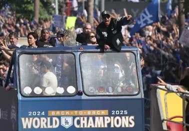 【画像】ドジャース、パレード始まるｗｗｗｗｗｗｗｗｗｗｗｗｗｗ