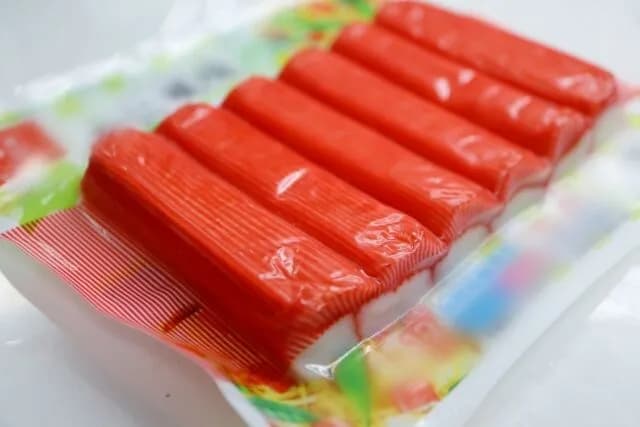 ３大もの悲しい食べ物「カニカマ」「ラクトアイス」「魚肉ソーセージ」あとひとつ