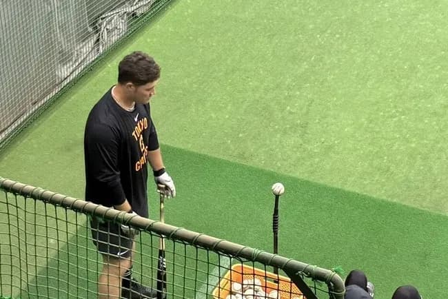  【巨人】リチャードが岡本和真に自主トレを志願！ 師匠・山川穂高からは〝卒業〟