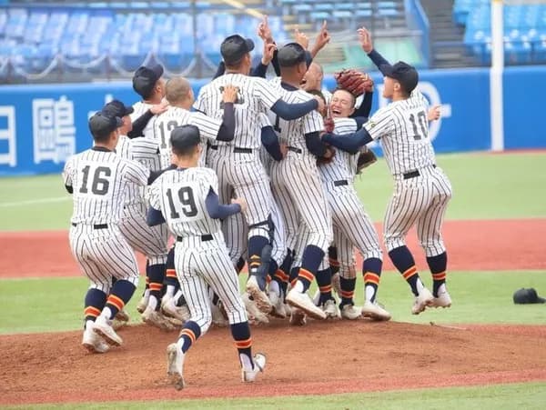 【朗報】古豪・帝京高校が甲子園に戻ってくるwww