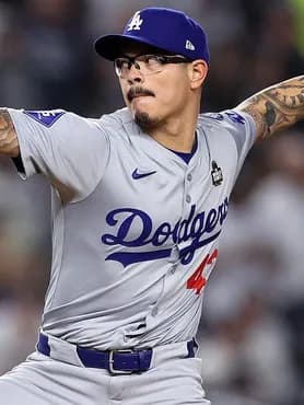 ド軍世界一から1週間「こんな行列できるのか」　LAで驚きの光景…未だフィーバー「オオタニにファンミーティングをしてほしい」