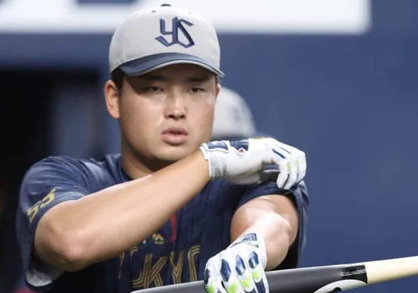 村上宗隆は「金の無駄だ。近づくな」レッドソックスOBが"日本のベーブ・ルース"に強烈ダメ出し