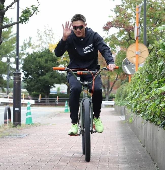 柳田悠岐（37歳　20試合 .288 4 9）「小久保監督に『俺が37歳の時は全試合出場したけどな』と言われた