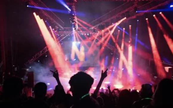 【疑問】Vtuber見てるって言ったら異常者扱いされる空気感なんなん？ｗｗｗｗｗｗｗｗｗ