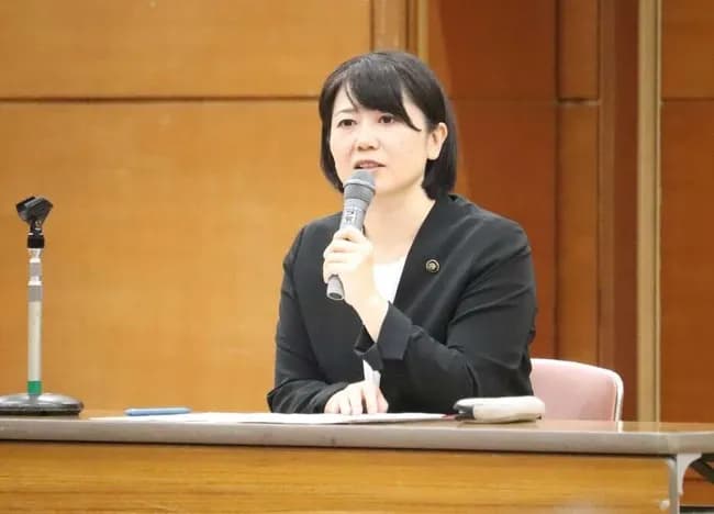 小川晶市長（42）「ラブホテル（毎回3時間滞在）ではカラオケも露天風呂も使ってません」