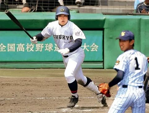 【明治神宮大会】DeNAドラ1・小田康一郎、左もも裏痛でベンチスタート 代打で登場し「三塁」を守る
