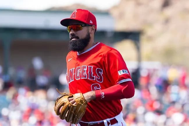 【悲報】エンゼルス・レンドン（35）、解雇の可能性。契約1年（年俸59億円）残るも枠を1つ空けるため