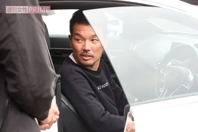 最年長JリーガーにW不倫疑惑《お風呂覗きたいんですが笑》LINE流出ｗｗｗｗｗｗ