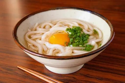 【悲報】うどん「安いです、冷凍出来ます、どんな調味料も合います」←こいつがラーメンよりも天下取れない理由ｗｗｗｗｗｗｗｗｗｗｗｗｗｗｗｗ