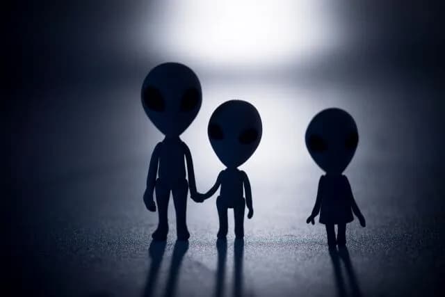 3大まだ解明されていないこと「地球外生命体の存在」「深海のマップ」