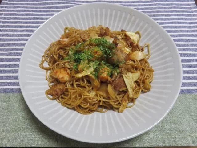 焼きそばって作るのむずくね