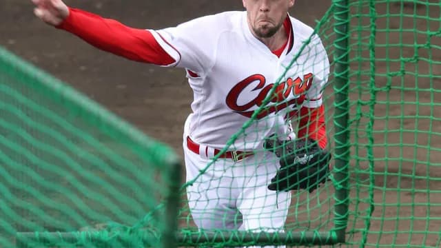 MLBマリナーズが元カープ右腕と再契約！！