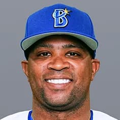 DeNAビシエド、年俸9360万円で契約「怪我なく100％の力を出してチームに貢献を」