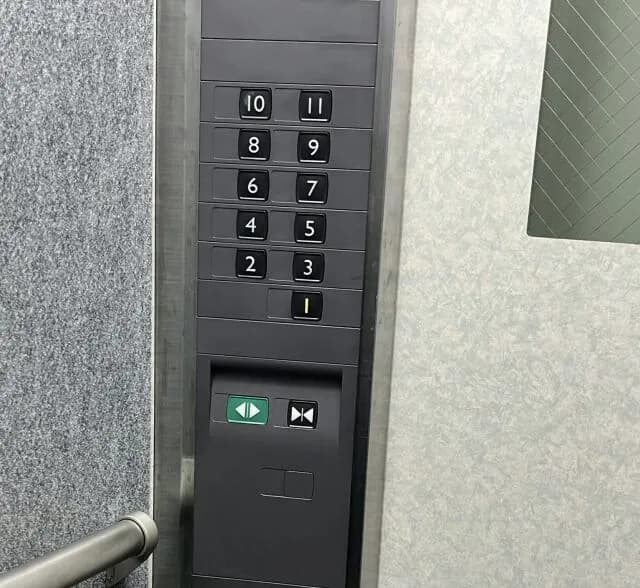 ◁▷　▷◁←エレベーターのこの表記もう廃止にしろ