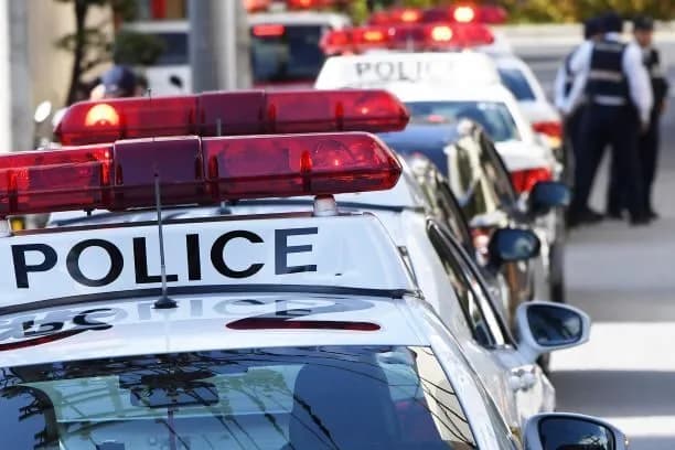 沖縄の男子中学生（14）、校内を歩いてる時に「授業中だよ」と注意した50代教師をボコボコにして逮捕