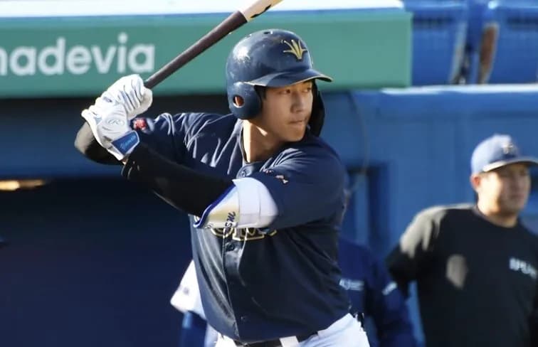 5年後のタイガース→1番 岡城(中) 2番 百崎(二) 3番 立石(三)